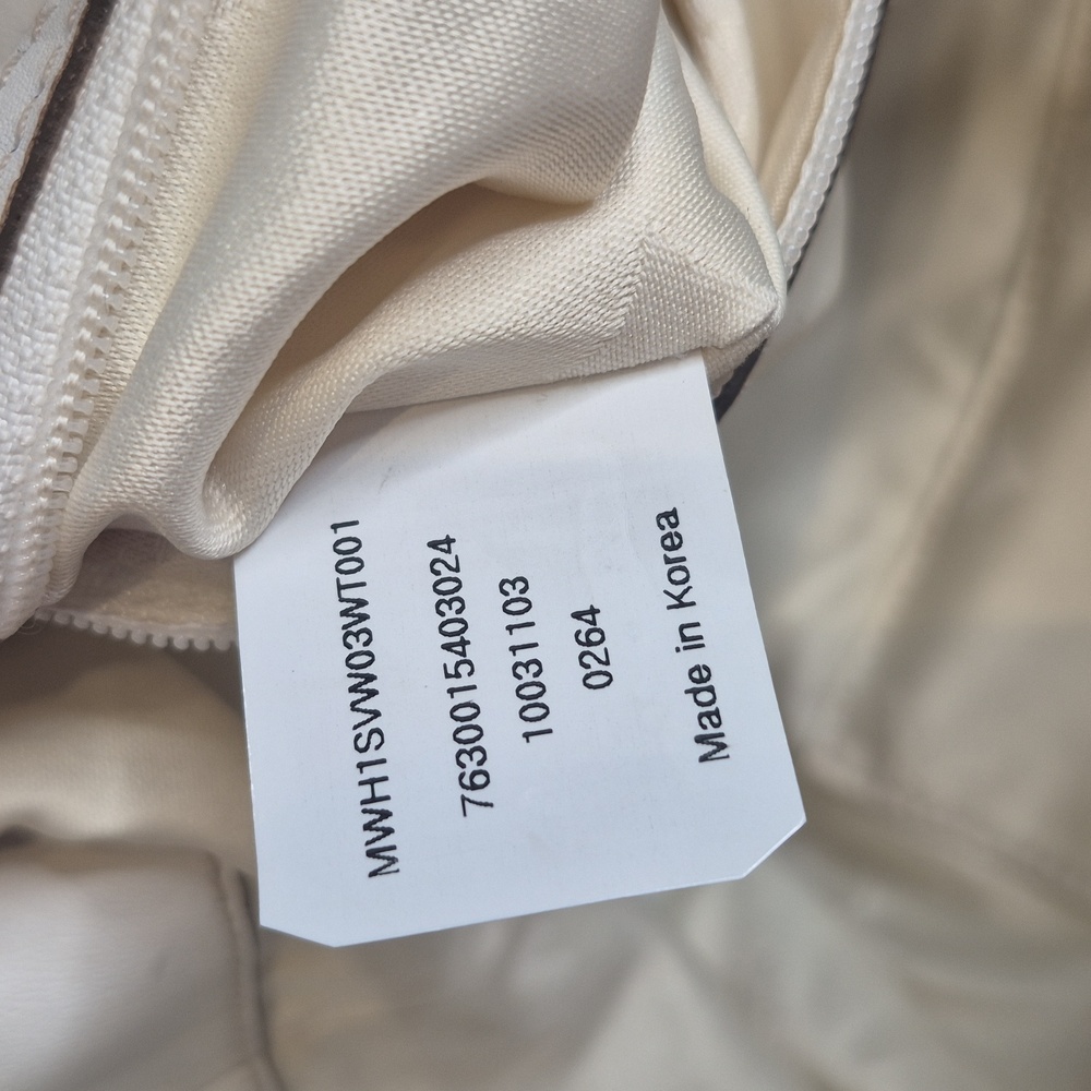 MCM White Shoulder Bag with Logo Pattern - Picture 10 of 17